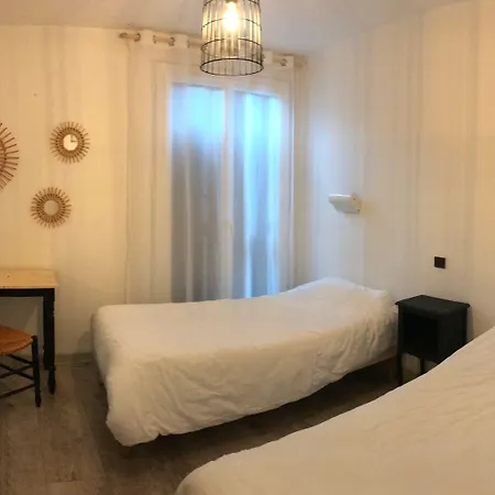 De La Vallee D'ossau