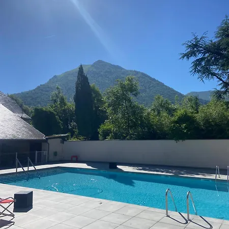 De La Vallee D'ossau 3*