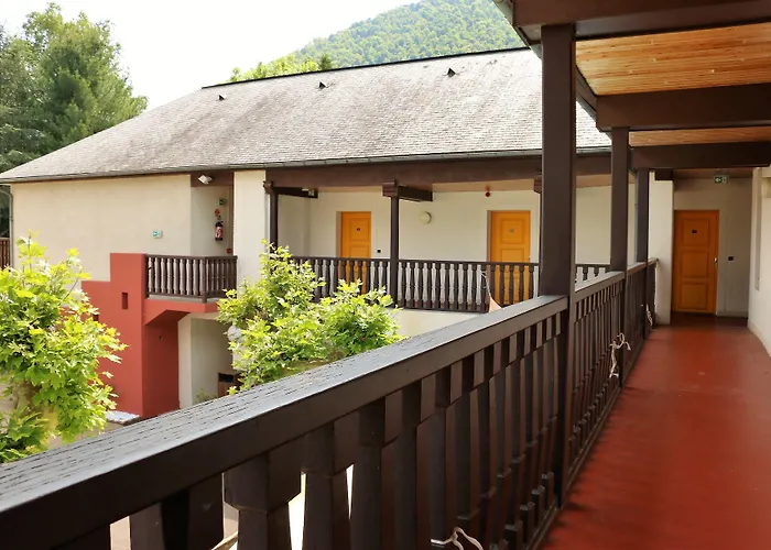 De La Vallee D'ossau