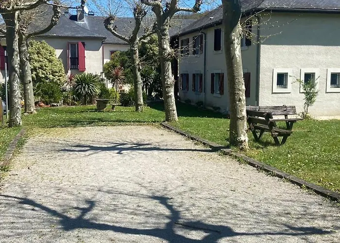 De La Vallee D'ossau Han/Misafirhane 3*