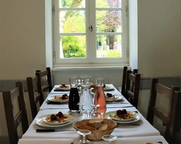 De La Vallée D'ossau